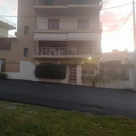 Corner House Leptokarya (Pieria)
