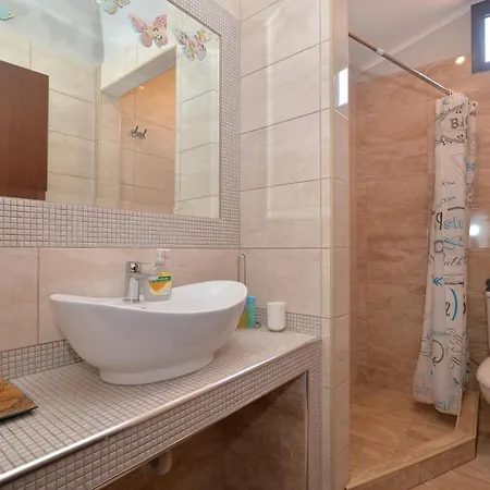 Apartament Corner House