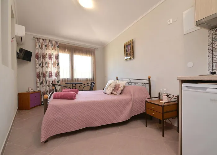 דירה Corner House לפטוקריה