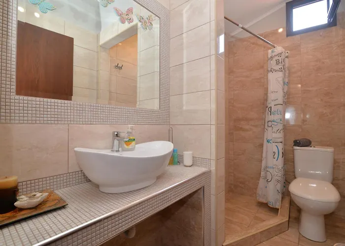 דירה Corner House
