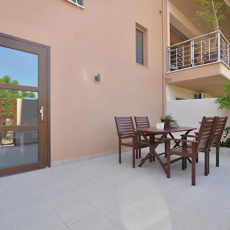 Apartmán Corner House *