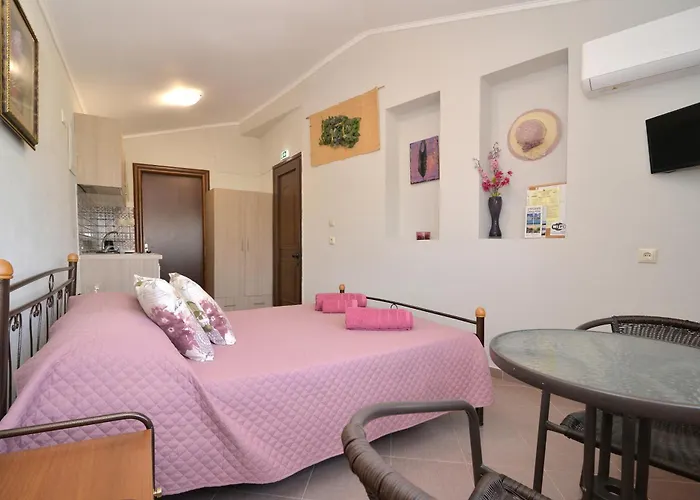 Corner House Leptokarya (Pieria)